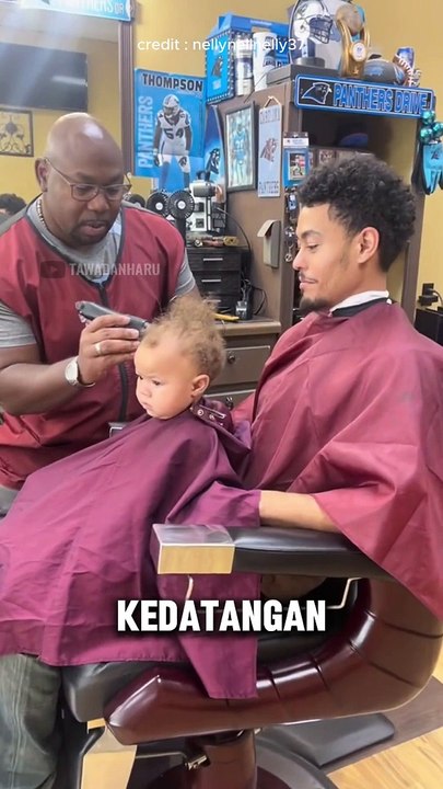 Anak Kecil Vs Penata Rambut