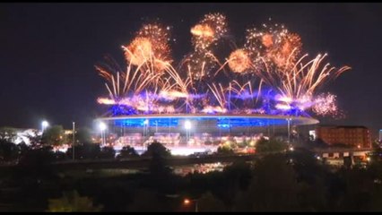 I fuochi d'artificio salutano le Olimpiadi di Parigi 2024