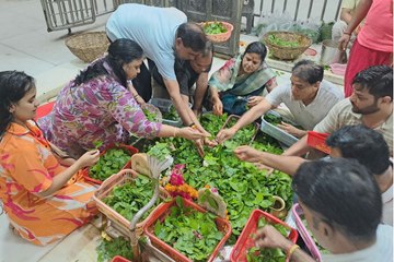 सवा लाख बेलपत्र अर्पित कर की गई चमत्कारेश्वर महादेव की पूजा
