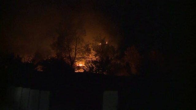 Los incendios forestales a las afueras de Atenas siguen avanzando
