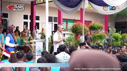 Agar Para Pelajar Cinta Produk dalam Negeri, Zulkifli Hasan Gelar Sosialisasi di Lampung