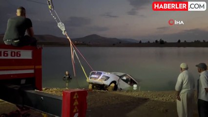 El freni çekilmesi unutulan araç baraja düştü