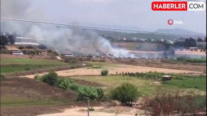 Sigara izmariti yangına neden oldu, dumanlar karayolunu kapladı