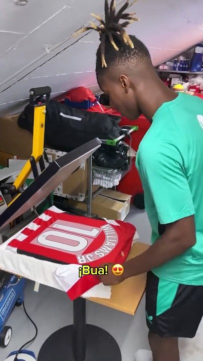 Nico Williams hereda el 10 de Muniain y vuelve a confirmar que se queda en el Athletic