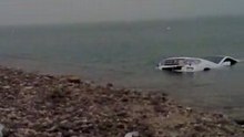 لاندكروزر غرقان بكورنيش الخبر 3