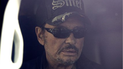 GALA VIDEO - Johnny Hallyday, cette tentative capillaire ratée : “Tout le monde ne parlait que de ça”