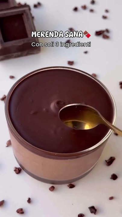NUTELLA DESSERT Recipe _ Healthy Greek Yogurt Chocolate MousseIngredients-_•_200g Greek yogurt_•_15g un...sowder_•_1 teaspoon honey_•_Dark chocolate, melted (as needed)Instructions-_1._In a bowl, combine 200g of Greek yogurt
