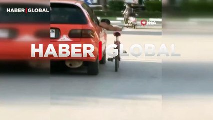 Trafiktekiler şaştı kaldı! İlginç yolculuk kameraya yansıdı