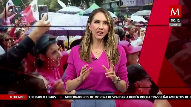 La 'Marea Rosa' marcha en México contra la sobrerrepresentación de Morena en el congreso