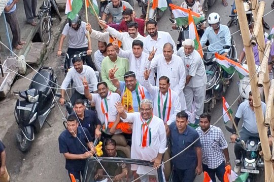 केंद्रीय मंत्री भूपेंद्र यादव के नेतृत्व में निकली भाजपा की तिरंगा रैली