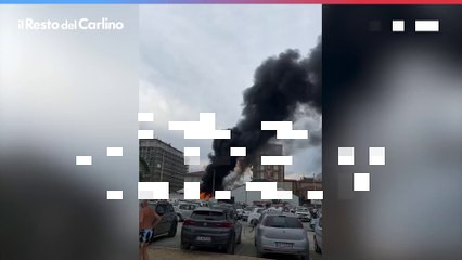 Civitanova, il video dell'incendio ai cantieri navali