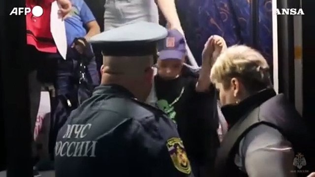 Russia, altri civili lasciano la regione di Kursk a causa dell'incursione ucraina