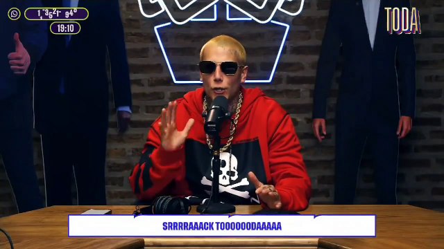 Alex Caniggia contra Lali Espósito