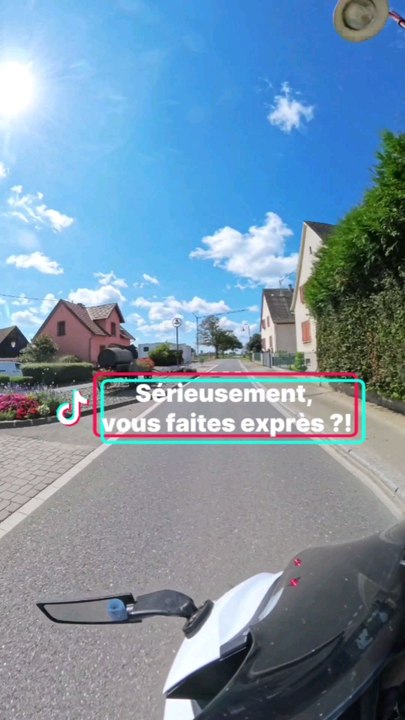 Non mais vous êtes vraiment sérieux ? ! #moto #kawasaki #er6f #basrhin #hautrhin #motard #motarde #hautrhin #colmar #alsace #basrhin #selestat #grandest #velo