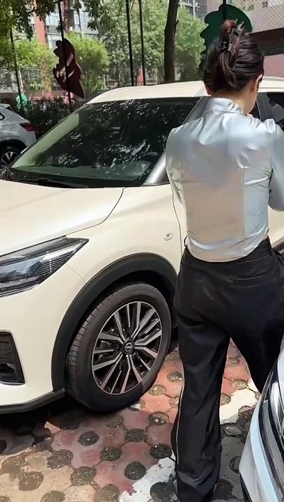 Surprising ways to open car doors with balloons and ping pong balls#tiktok#howto#cartok#car#automotive #driving #skills #knowledge #fpy #fyp #tips #foryou #carsoftiktok