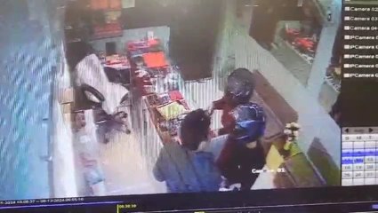 Bhopal News: बागसेवनिया में हुई ज्वेलरी की दुकान पर लूट का CCTV फुटेज आया सामने