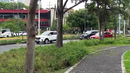 Los apartalugares también "inauguran" las instalaciones del nuevo Consulado en Guadalajara