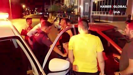 Aksaray'da polis ile ehliyetsiz sürücünün kovalamacası kamerada
