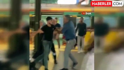 Pendik Marmaray'da yaşanan kavga kameralara yansıdı