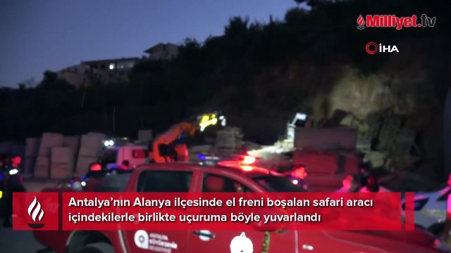 Antalya’nın Alanya ilçesinde el freni boşalan safari aracı içindekilerle birlikte uçuruma böyle yuvarlandı