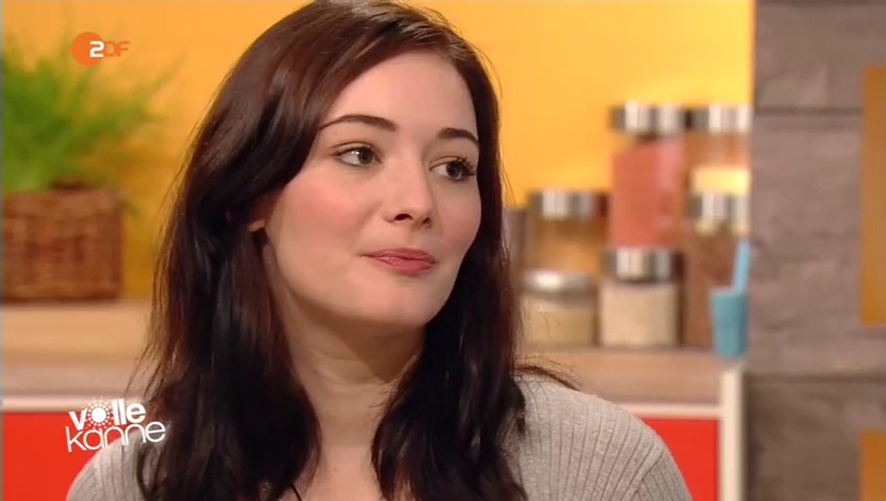 Maria Ehrich - ZDF Volle Kanne (2016)