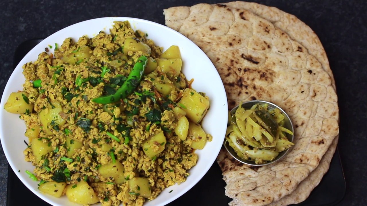 Adrak Wale Aloo Anday Recipe | Ginger Egg Potato Curry | Cook With Faiza