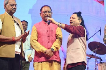 ‘जोहार तिरंगा‘ कार्यक्रम में कैलाश खेर ने दी शानदार प्रस्तुति