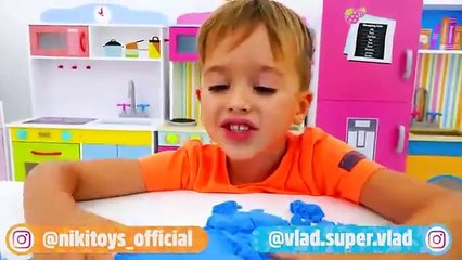 Vlad y Niki aprenden a hacer juguetes con arena cinética