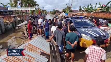 Télécharger la video: Ini Alasan Oknum RT Bongkar Lapak Pedagang Pasar Sore Aimas