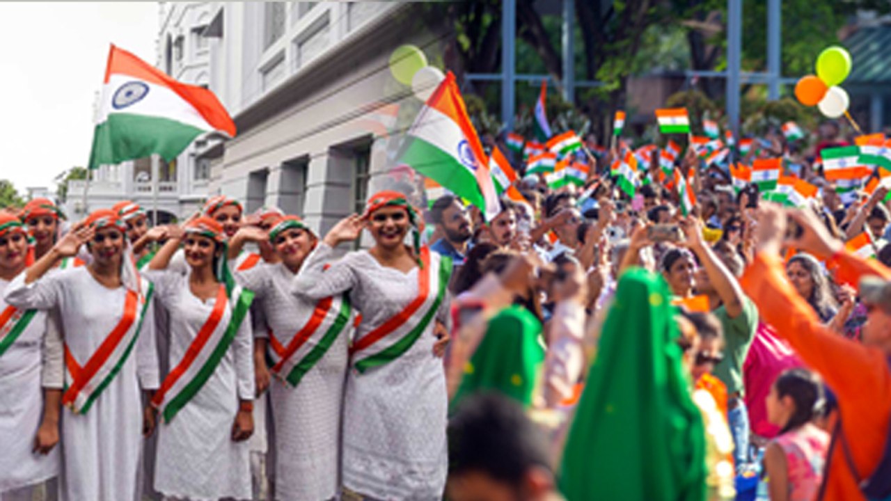 78th Independence Day 2024: Best Shayari In Hindi Urdu | स्वतंत्रता दिवस की शायरी हिंदी में |Boldsky