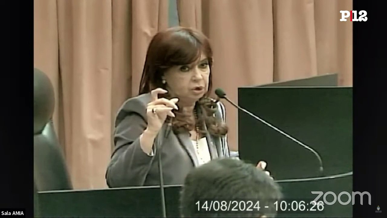 Cristina Kirhcner recordó el dia del antentado: "Afortunadamente no vi el arma"