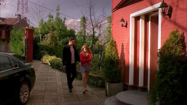 Sait ve Muazzez Sahneleri - Eve Düşen Yıldırım