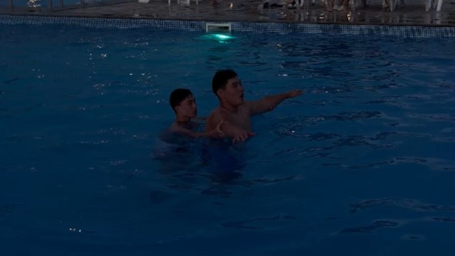 Boys' outlandish pool stunt idea backfires tremendously after boy lands on friend's head