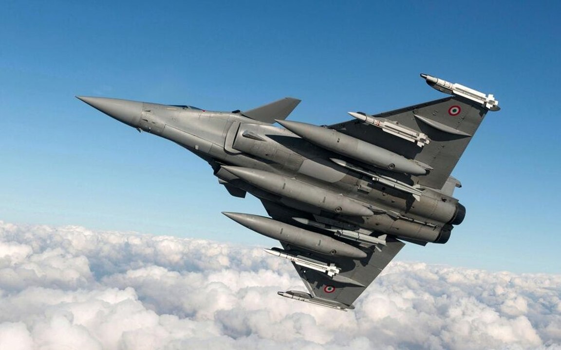 Meurthe-et-Moselle : crash en plein vol de deux Rafale, un élève pilote et un instructeur recherchés