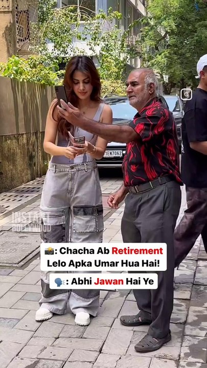 Paps says: Abha chacha Jawan hai.