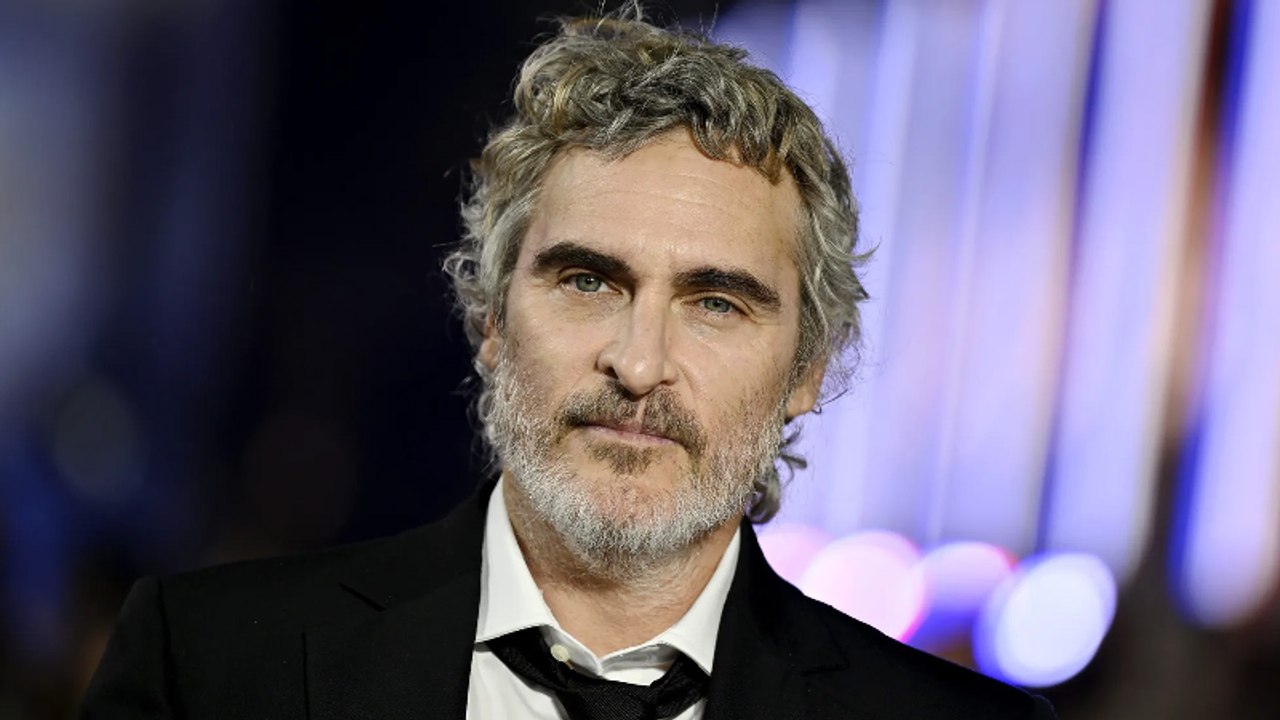 Joaquin Phoenix's Last-Minute Exit Sparks Hollywood "Outrage" Among Producers | THR News Video