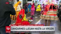 Tras más de 4 km de recorrido, danzarines y músicos llegan de rodillas ante la Virgen de Urkupiña