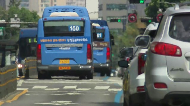 [날씨] 광복절, 서울 25일째 열대야...한낮 찜통 속 소나기 / YTN