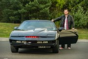Real Life Knight Rider: Fan Spends Over $22,000 Recreating Iconic Car