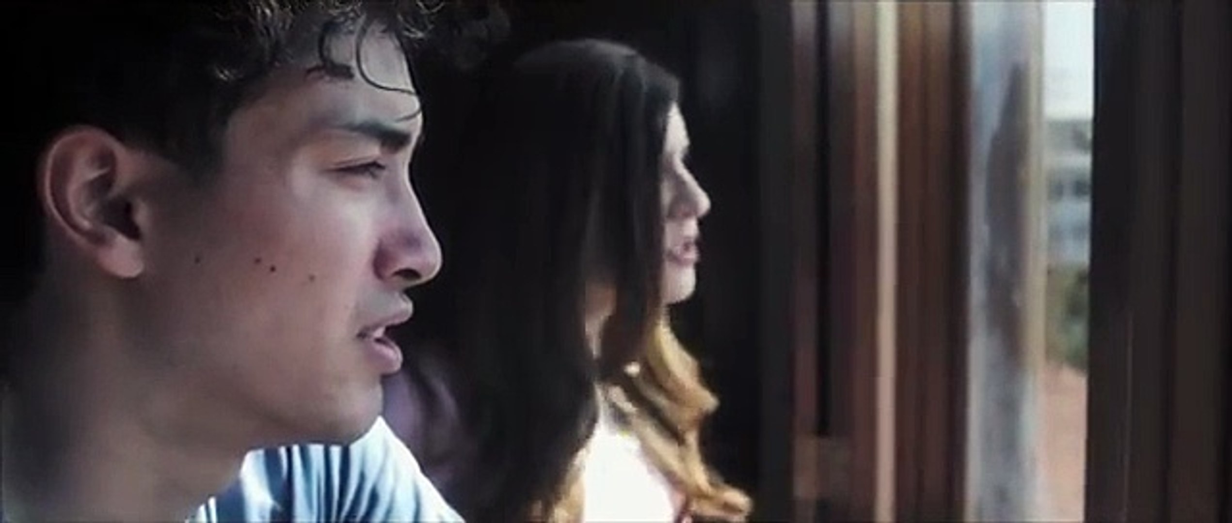 ⁣DON'T LOOK AWAY - Horror Short Film