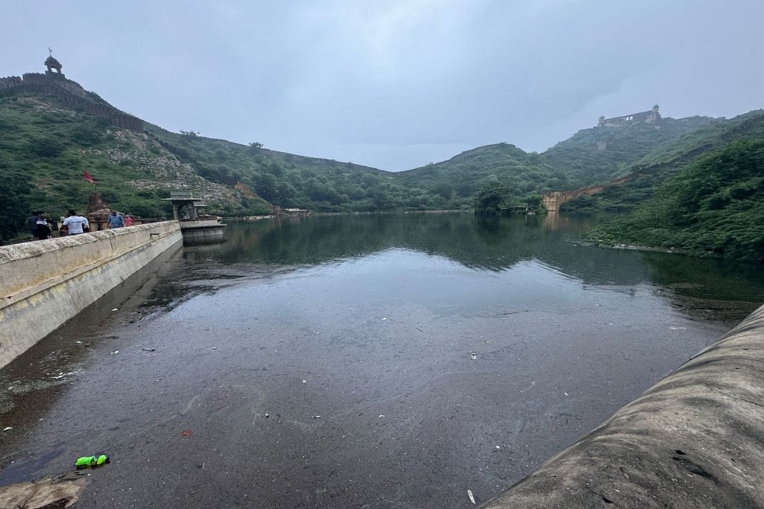 Monsoon Rain : जयपुर में घने बादल छाए, रिमझिम फ...