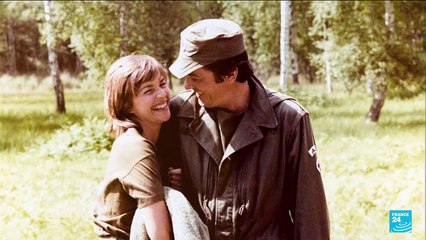 Mort d'Alain Delon : le monde du cinéma, endeuillé, rend hommage au "monument" français