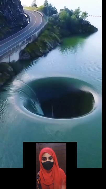 Dangerous dam ️ hole