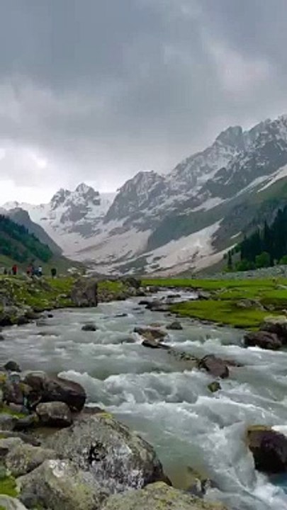 Guess the place guyz (1)