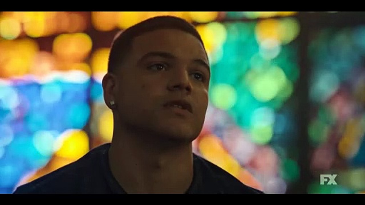 American Sports Story: Aaron Hernandez Trailer OV