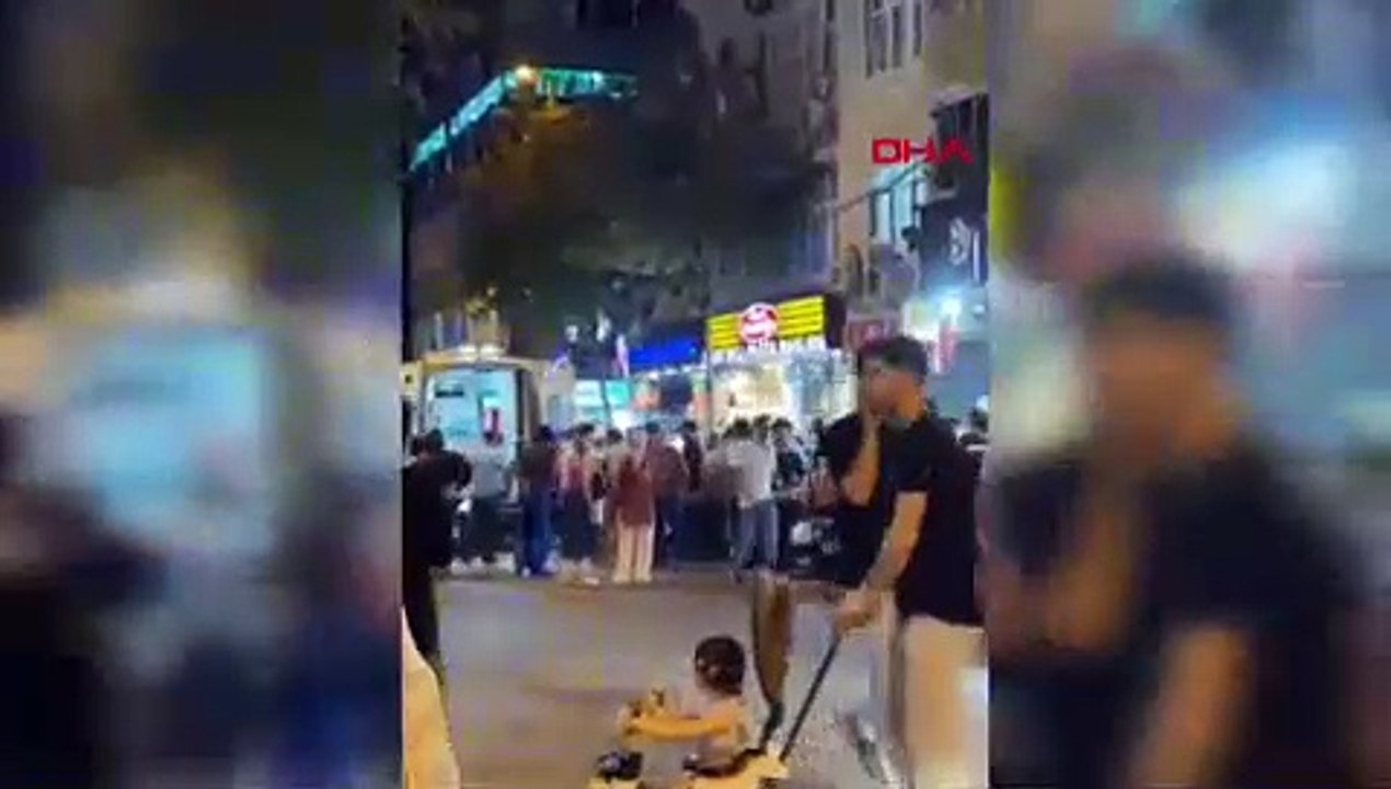 Küçükçekmece'de boşanma aşamasındaki eşini sokak ortasında bıçakla öldürdü