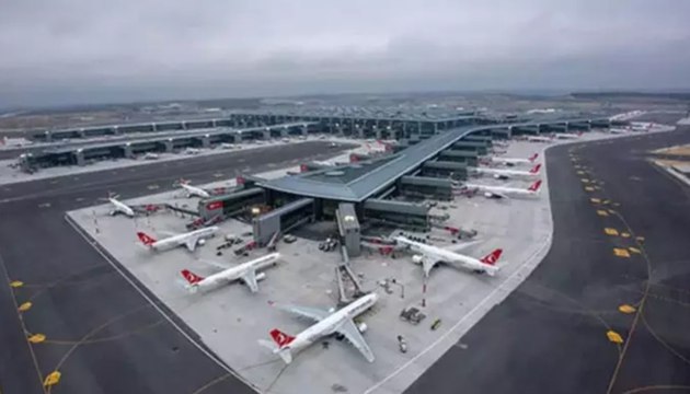 Atatürk Havalimanı'nda kuş engeli: Pilot; 'Pist şu an full kuş'