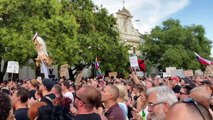 Des milliers de personnes se sont rassemblées à Bratislava pour protester contre des remplacements au plus haut niveau dans le monde culturel, décidés par la ministre de la Culture