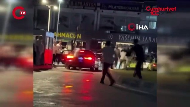 Eğlence mekanı çıkışında tekme ve yumruklu kavga!