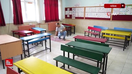 Niğde'de okul müdürü ve yardımcısı, okulun tadilatını yaptı